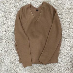 Uniqlo v neck sweater.